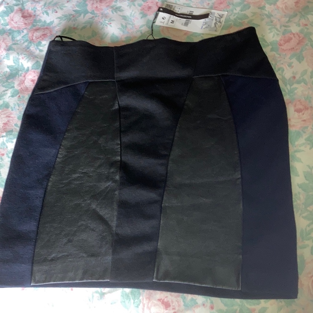 NWT Zara W&B collection bodycon skirt